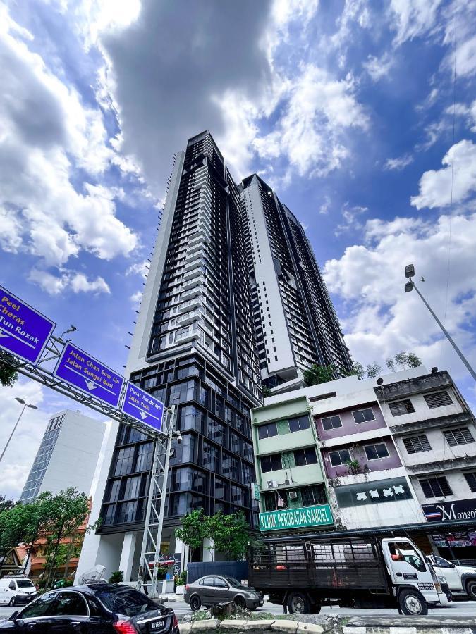 Continew Residences Trx Lux Pool View Kuala Lumpur Esterno foto