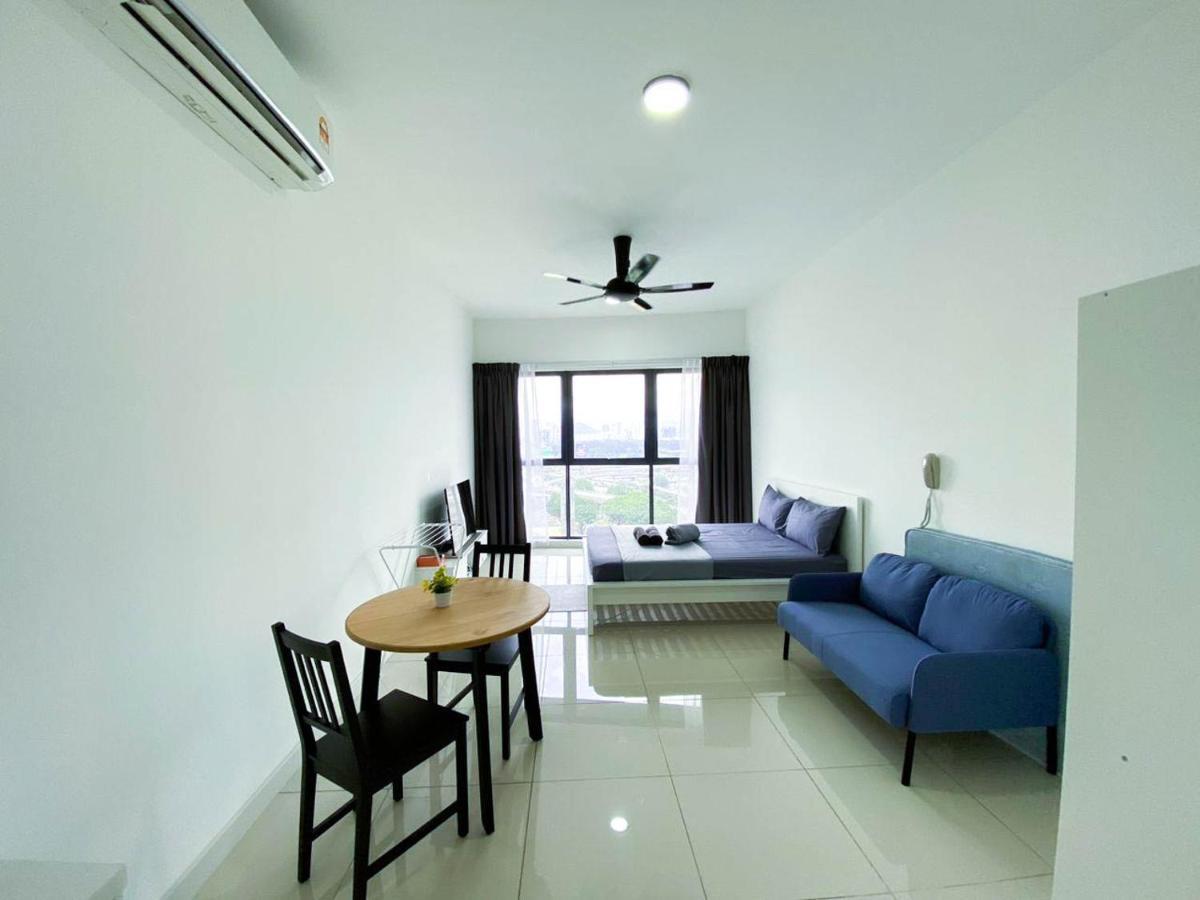 Continew Residences Trx Lux Pool View Kuala Lumpur Esterno foto